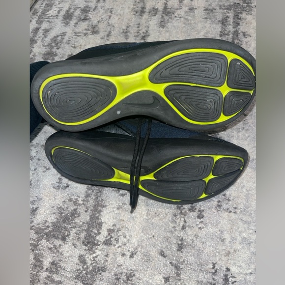 Nike - Picture 5 of 6